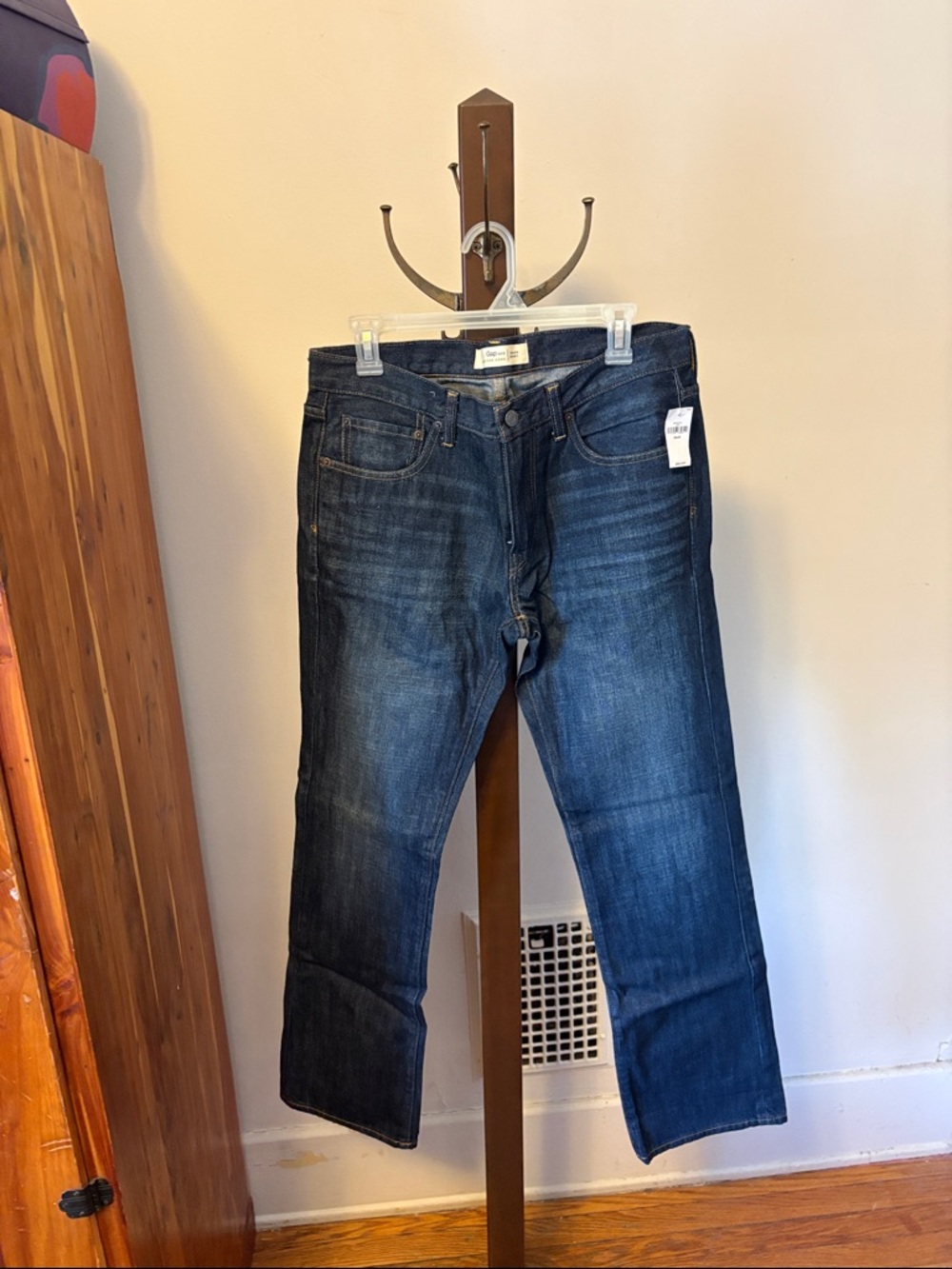 NWT Gap Boot Cut Jeans Dark Blue 32x34